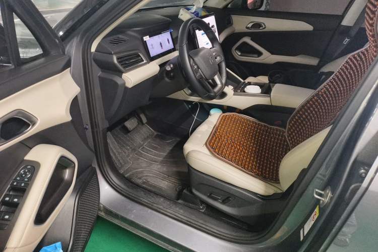 Used BYD Yuan UP 2025 Intelligent Driving Version 401 km Leading Edition Driver Seat