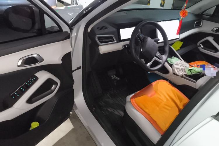 Used BYD Yuan UP 2025 Intelligent Driving Version 401 KM Dynamic Edition Driver Seat