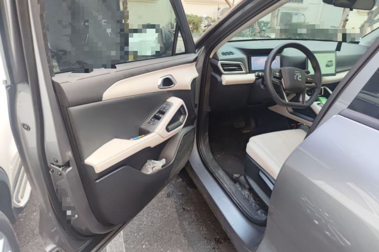 Used BYD Yuan UP 2025 Model 301KM Leading Version Driver Seat