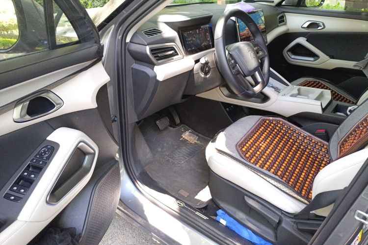 Used BYD Yuan UP 2025 Intelligent Driving Version 401 KM Dynamic Edition Driver Seat
