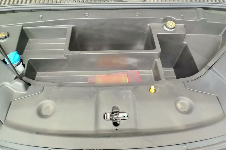 Used BYD Yuan UP 2025 Intelligent Driving Version 401 KM Dynamic Edition Engine Bay