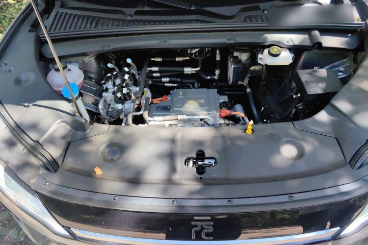 Used BYD Yuan UP 2025 Intelligent Driving Version 401 KM Dynamic Edition Engine Bay