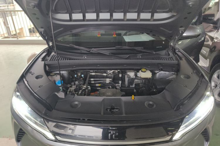 Used BYD Yuan UP 2025 Intelligent Driving Version 401 KM Dynamic Edition Engine Bay
