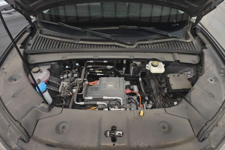 Used BYD Yuan UP 2025 Intelligent Driving Version 401 KM Dynamic Edition Engine Bay