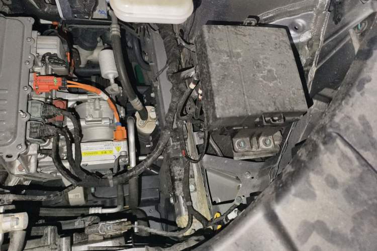 Used BYD Yuan UP 2025 Intelligent Driving Version 401 km Leading Edition Engine Bay Left