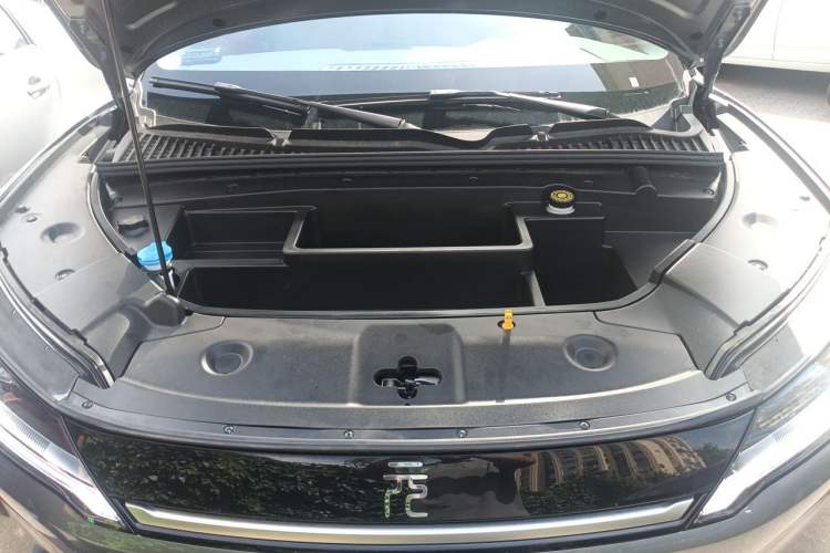 Used BYD Yuan UP 2025 Model 301KM Leading Version Engine Bay