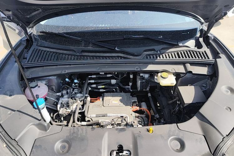 Used BYD Yuan UP 2025 Model 301KM Leading Version Engine Bay