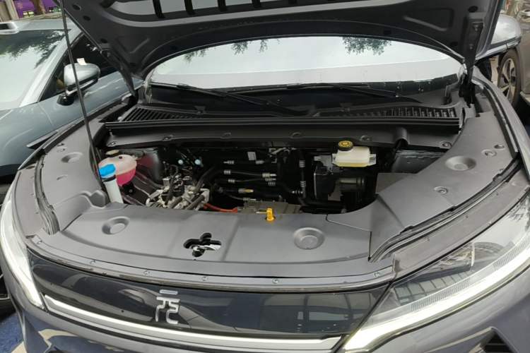 Used BYD Yuan UP 2025 Model 301KM Leading Version Engine Bay