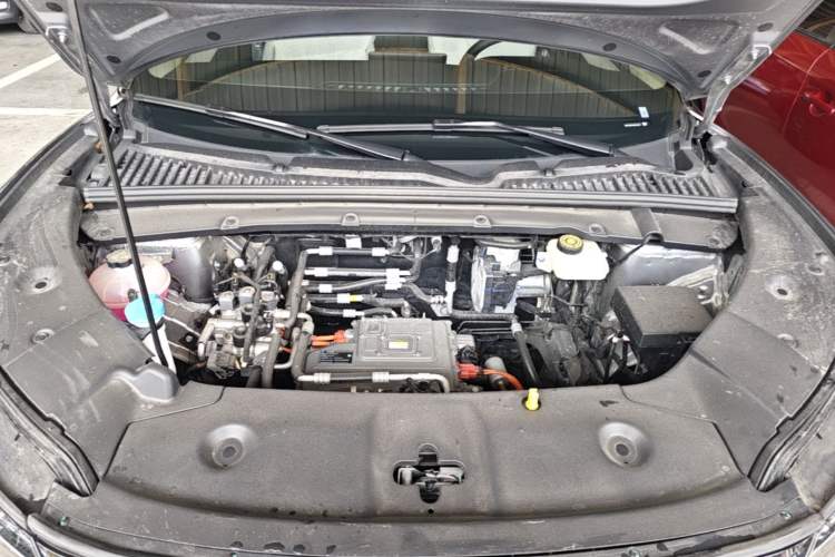 Used BYD Yuan UP 2025 Model 301KM Leading Version Engine Bay