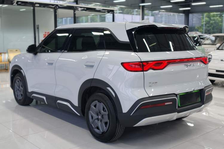 Used BYD Yuan UP 2025 Model 301KM Leading Version Exterior 5