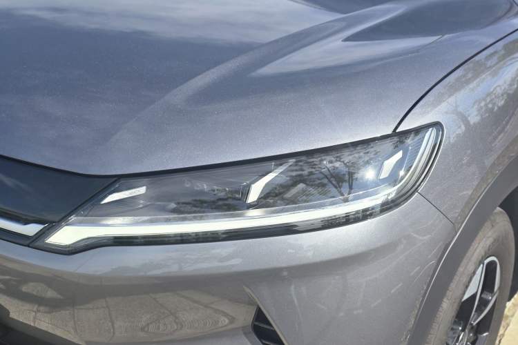 Used BYD Yuan UP 2025 Intelligent Driving Version 401 km Leading Edition Exterior 7