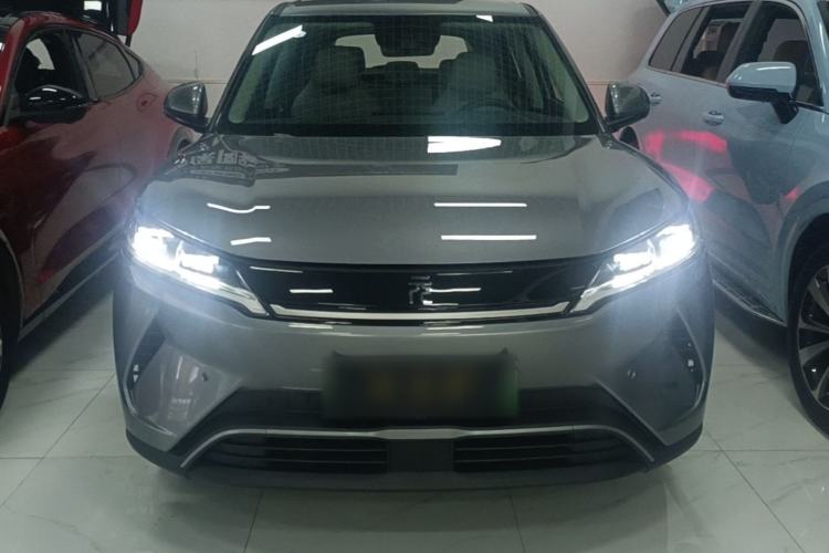 Used BYD Yuan UP 2025 Intelligent Driving Version 401 km Leading Edition Front