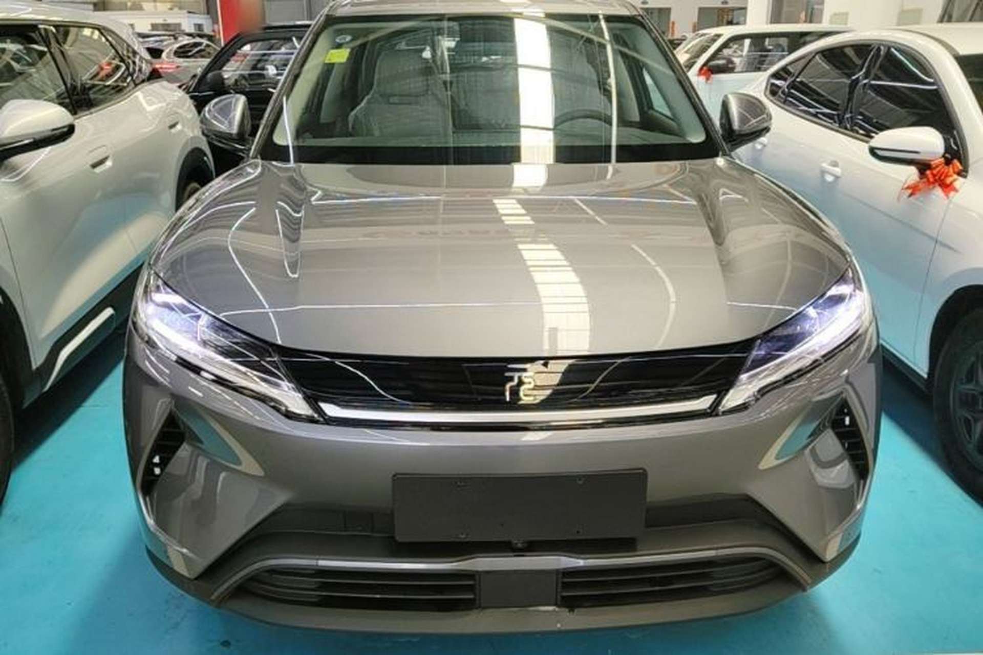 Used BYD Yuan UP 2025 Model 301KM Leading Version Front