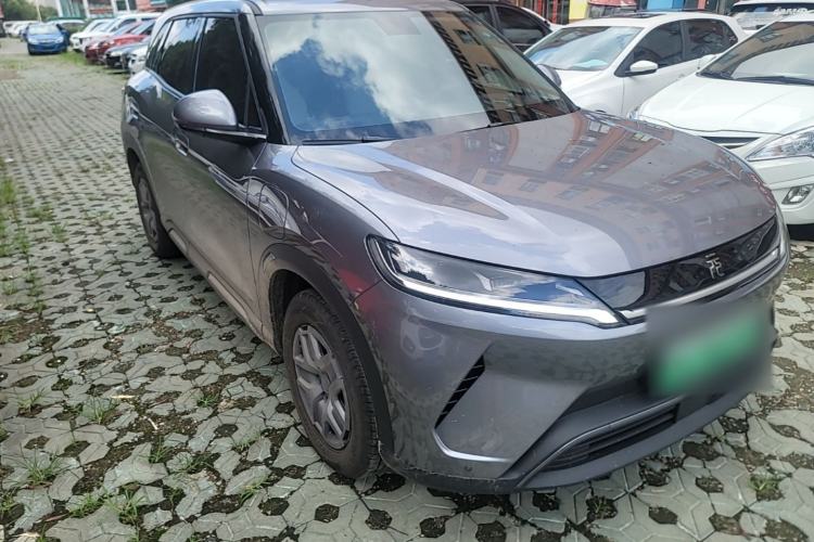 Used BYD Yuan UP 2025 Model 301KM Leading Version Front Right 45 Deg