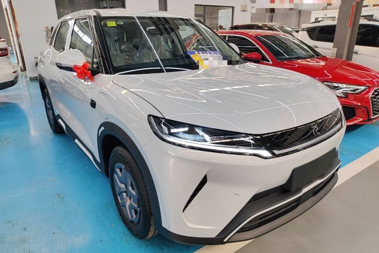 Used BYD Yuan UP 2025 Intelligent Driving Version 401 KM Dynamic Edition Front Right 45 Deg