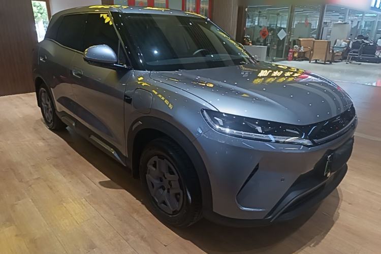 Used BYD Yuan UP 2025 Intelligent Driving Version 401 KM Dynamic Edition Front Right 45 Deg
