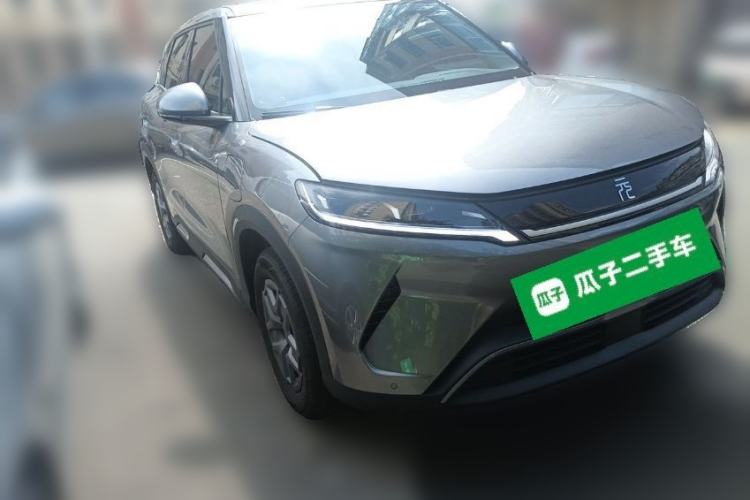 Used BYD Yuan UP 2025 Model 301KM Leading Version Front Right 45 Deg