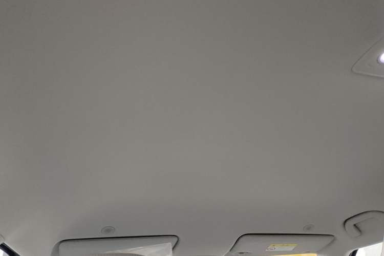 Used BYD Yuan UP 2025 Model 301KM Leading Version Headliner