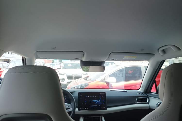 Used BYD Yuan UP 2025 Intelligent Driving Version 401 KM Dynamic Edition Headliner