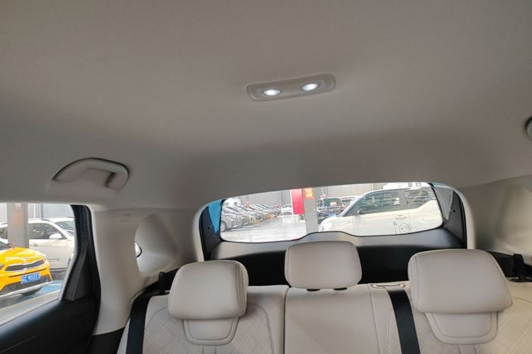 Used BYD Yuan UP 2025 Model 301KM Leading Version Headliner