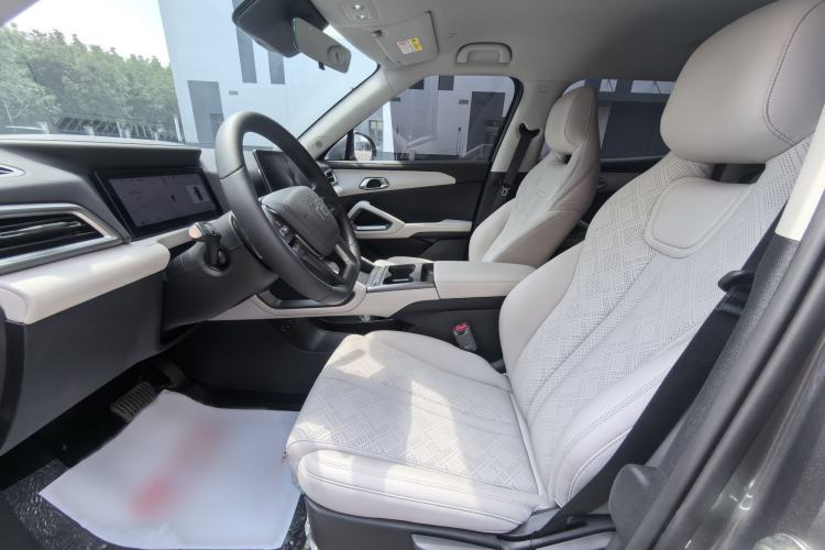 Used BYD Yuan UP 2025 Intelligent Driving Version 401 KM Dynamic Edition Interior 1