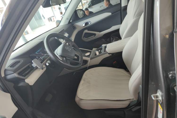 Used BYD Yuan UP 2025 Model 301KM Leading Version Left Front Seat
