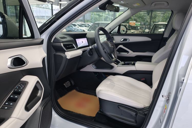 Used BYD Yuan UP 2025 Model 301KM Leading Version Left Front Seat