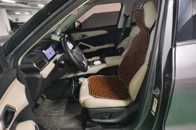 Used BYD Yuan UP 2025 Intelligent Driving Version 401 km Leading Edition Left Front Seat