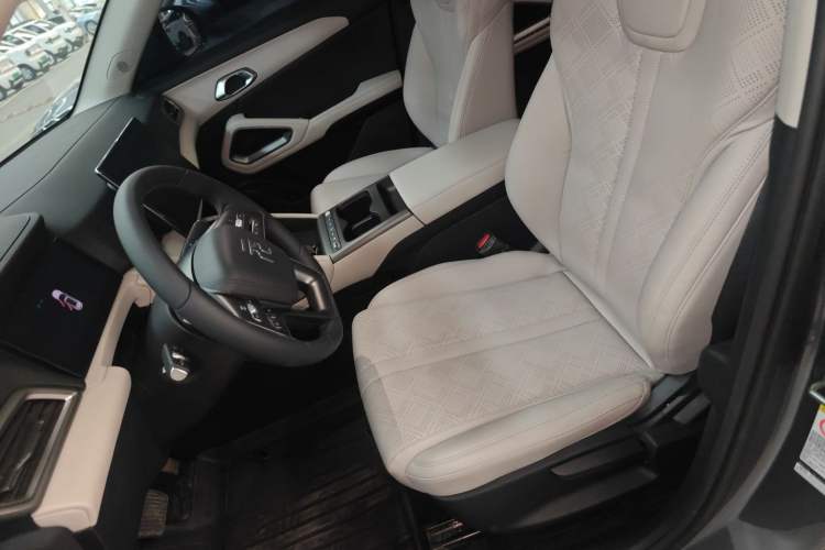Used BYD Yuan UP 2025 Intelligent Driving Version 401 KM Dynamic Edition Left Front Seat