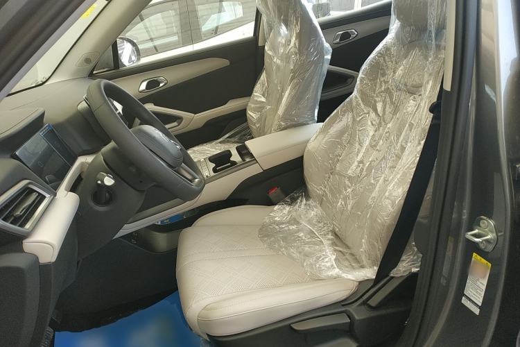 Used BYD Yuan UP 2025 Model 301KM Leading Version Left Front Seat