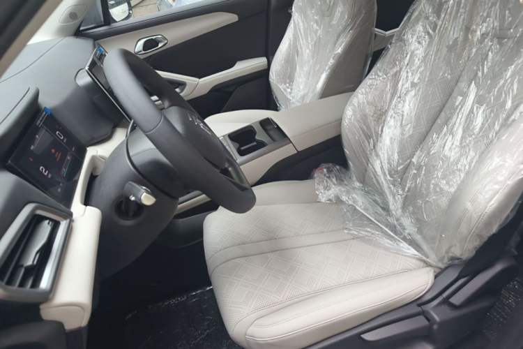 Used BYD Yuan UP 2025 Model 301KM Leading Version Left Front Seat