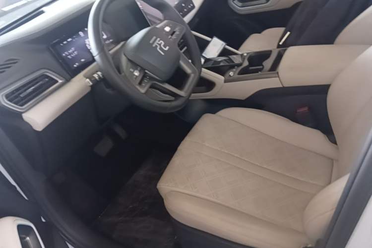 Used BYD Yuan UP 2025 Intelligent Driving Version 401 km Beyond-Range Edition Left Front Seat