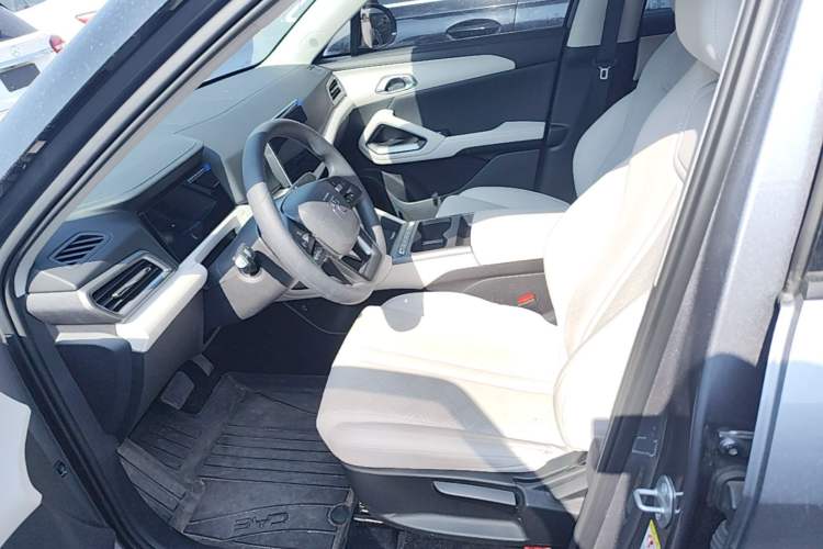 Used BYD Yuan UP 2025 Model 301KM Leading Version Left Front Seat