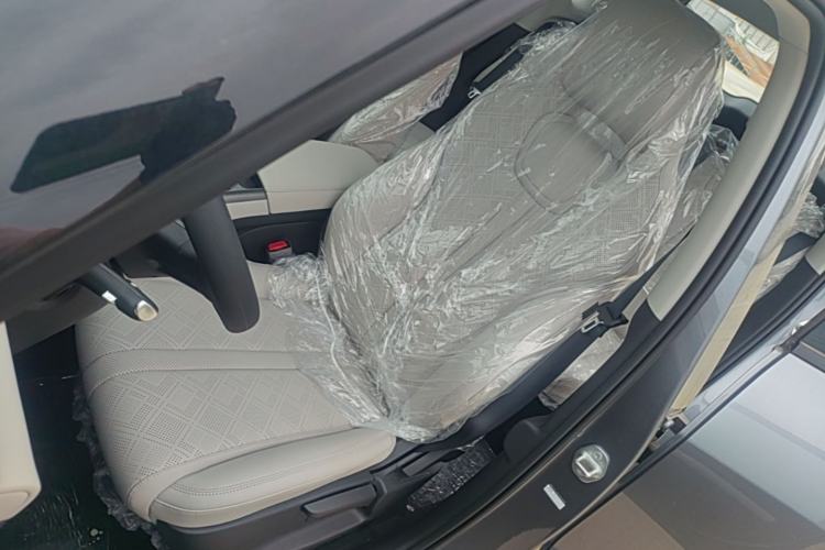 Used BYD Yuan UP 2025 Model 301KM Leading Version Left Front Seat