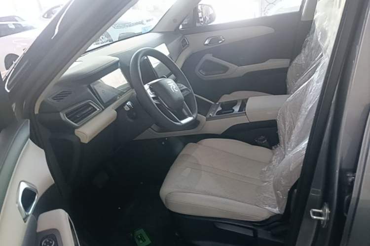 Used BYD Yuan UP 2025 Model 301KM Leading Version Left Front Seat