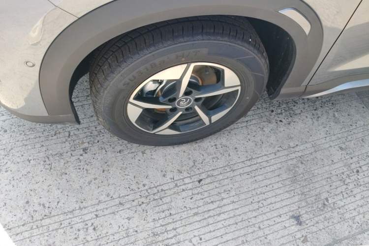 Used BYD Yuan UP 2025 Intelligent Driving Version 401 km Leading Edition Left Front Wheel Hub