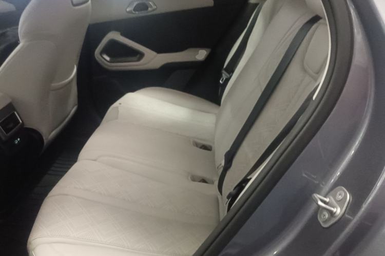 Used BYD Yuan UP 2025 Intelligent Driving Version 401 km Leading Edition Left Rear Seat