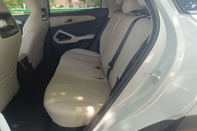 Used BYD Yuan UP 2025 Intelligent Driving Version 401 KM Dynamic Edition Left Rear Seat