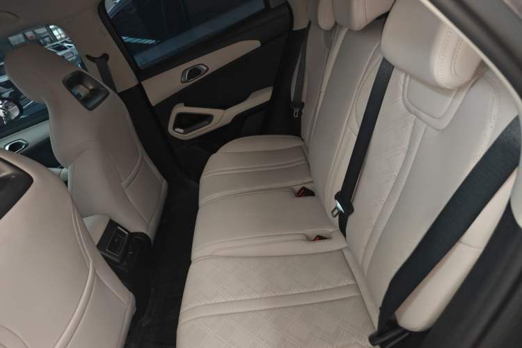 Used BYD Yuan UP 2025 Intelligent Driving Version 401 KM Dynamic Edition Left Rear Seat