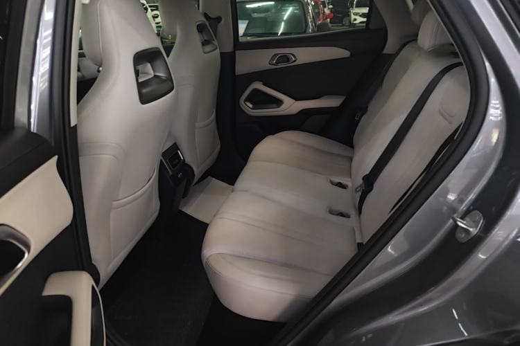 Used BYD Yuan UP 2025 Intelligent Driving Version 401 KM Dynamic Edition Left Rear Seat