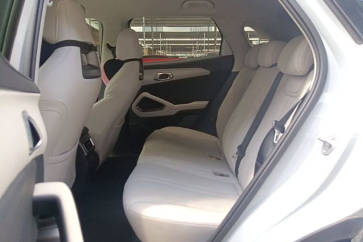Used BYD Yuan UP 2025 Intelligent Driving Version 401 km Leading Edition Left Rear Seat