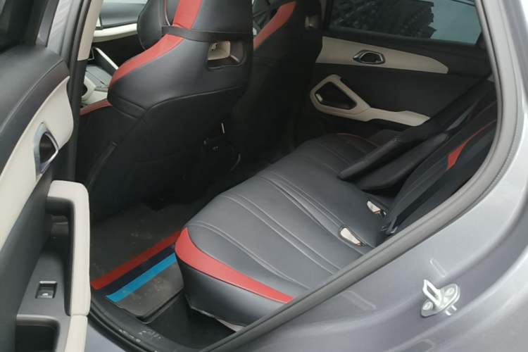 Used BYD Yuan UP 2025 Model 301KM Leading Version Left Rear Seat