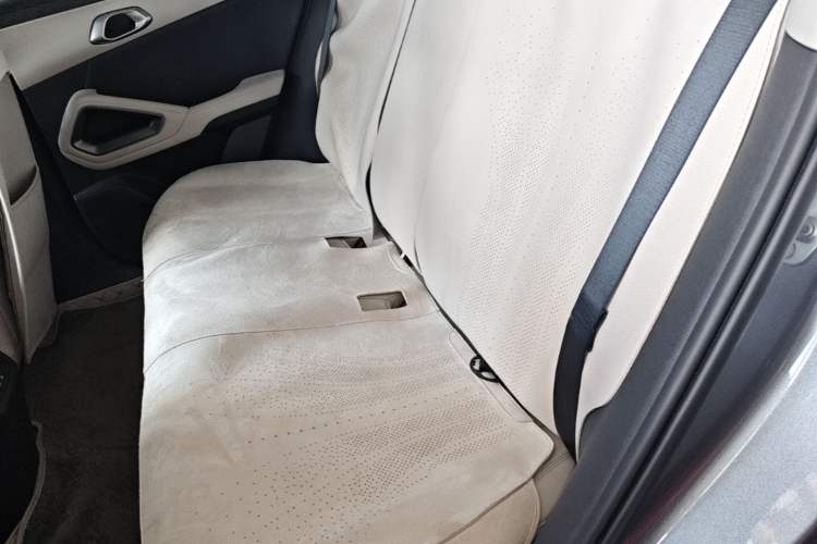 Used BYD Yuan UP 2025 Model 301KM Leading Version Left Rear Seat