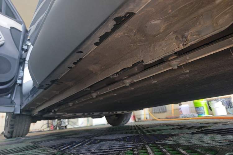 Used BYD Yuan UP 2025 Intelligent Driving Version 401 km Leading Edition Left Side Sill