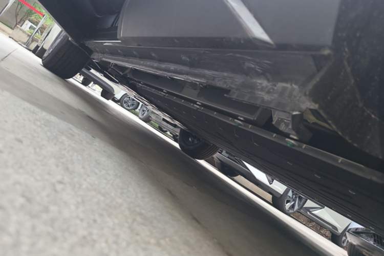 Used BYD Yuan UP 2025 Model 301KM Leading Version Left Side Sill