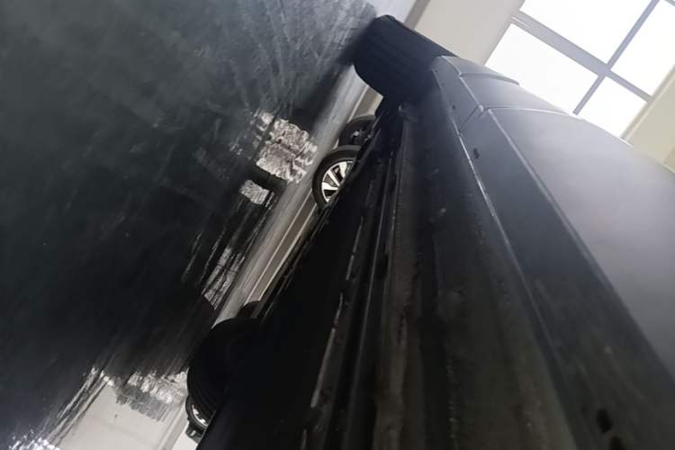 Used BYD Yuan UP 2025 Intelligent Driving Version 401 km Beyond-Range Edition Left Side Sill