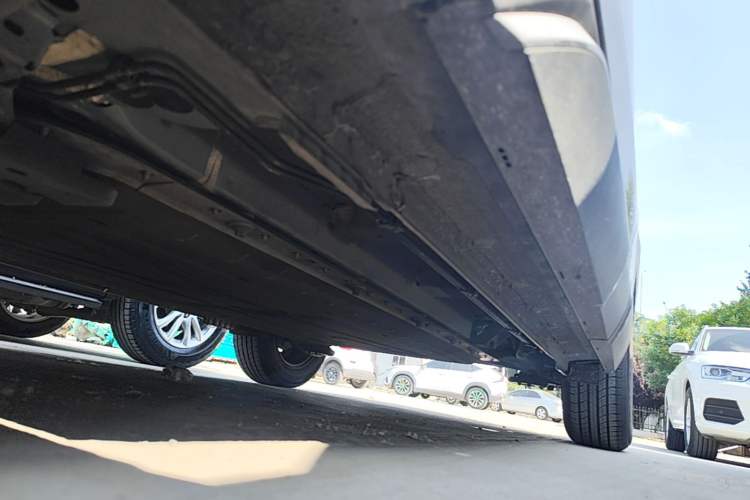 Used BYD Yuan UP 2025 Model 301KM Leading Version Left Side Sill