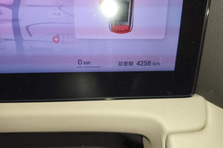 Used BYD Yuan UP 2025 Intelligent Driving Version 401 KM Dynamic Edition Odometer Close Up