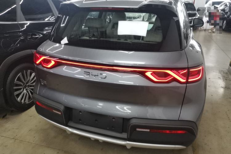 Used BYD Yuan UP 2025 Intelligent Driving Version 401 KM Dynamic Edition Rear