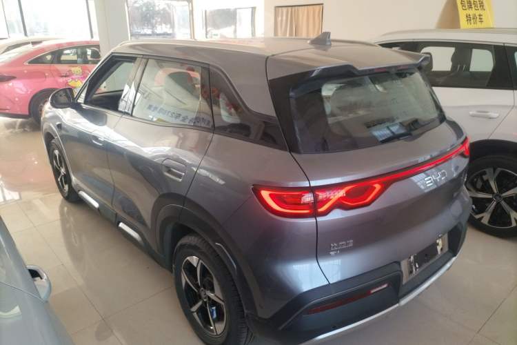 Used BYD Yuan UP 2025 Intelligent Driving Version 401 km Beyond-Range Edition Rear Left 45 Deg